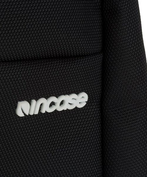 I.D.E.A international(イデアインターナショナル)の「Incase ICON Lite pack(バックパック/リュック・レディース・ブラック・フリ-)」の7枚目の写真