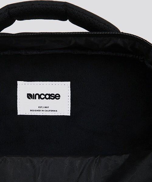 I.D.E.A international(イデアインターナショナル)の「Incase ICON Lite pack(バックパック/リュック・レディース・ブラック・フリ-)」の5枚目の写真