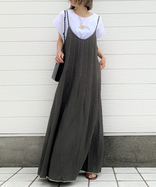 Q（キュー）の「バックタックシルケットトップス（Tシャツ/カットソー・レディース・ブラック/アイボリー/エメラルド/グレイッシュベージュ/マスタード・MEDIUM）」の22枚目の写真