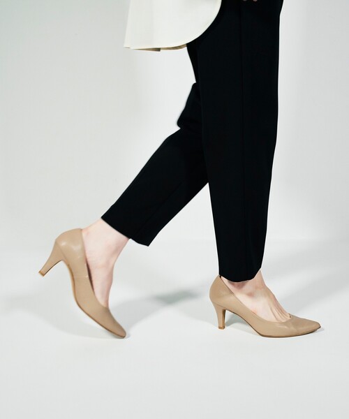 ESPERANZA（エスペランサ）の「◆高評価レビュー！【日本製／疲れにくい／歩きやすい／7.5cmヒール／サイズ豊富】 12時間パンプス　Neo（ヒールプレーンタイプ）（パンプス・レディース・ブラック/ベージュ/こしょう色系・23.5cm/22.0cm/24.0cm/23.0cm/25.0cm/22.5cm/24.5cm/21.5cm）」の18枚目の写真
