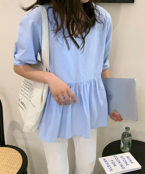 Diosfront(ディオスフロント)の「ペプラム切替Vネックチュニックブラウス(シャツ/ブラウス・レディース・ホワイト/ブラック/パープル/サックスブルー/イエロー・FREE)」の18枚目の写真