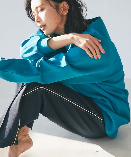 RIVE DROITE(リヴドロワ)の「ダンボールオーバーカットソー(スウェット・レディース・ベージュ/グレイッシュベージュ/グリーン・FREE)」の12枚目の写真