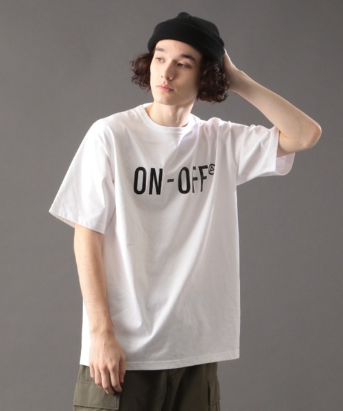 AVIREX(アヴィレックス)の「【MILITARY GARMENTS】半袖 Tシャツ / S/S T-SHIRT ON-OFF / アヴィレックス / ミリタリー ガーメンツ / AVIREX(Tシャツ/カットソー・メンズ・ホワイト/ブラック/グレー/オリーブ・1/2/3)」の2枚目の写真