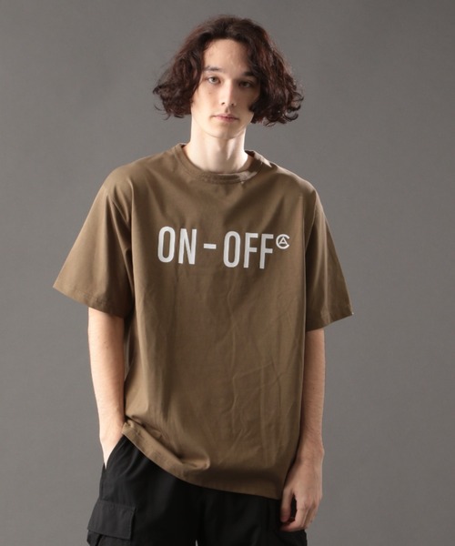 AVIREX(アヴィレックス)の「【MILITARY GARMENTS】半袖 Tシャツ / S/S T-SHIRT ON-OFF / アヴィレックス / ミリタリー ガーメンツ / AVIREX(Tシャツ/カットソー・メンズ・ホワイト/ブラック/グレー/オリーブ・1/2/3)」の4枚目の写真