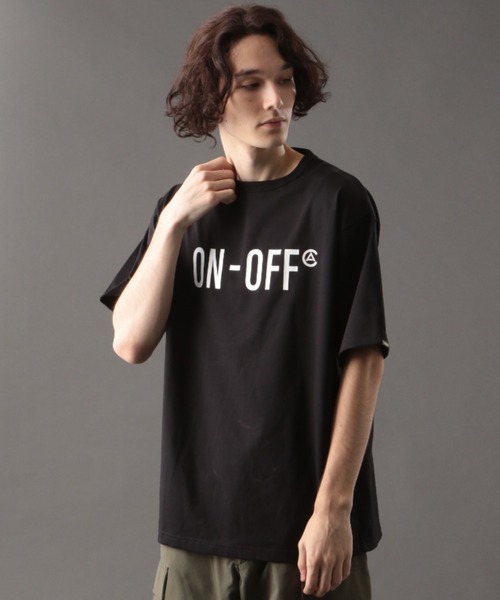 AVIREX(アヴィレックス)の「【MILITARY GARMENTS】半袖 Tシャツ / S/S T-SHIRT ON-OFF / アヴィレックス / ミリタリー ガーメンツ / AVIREX(Tシャツ/カットソー・メンズ・ホワイト/ブラック/グレー/オリーブ・1/2/3)」の1枚目の写真
