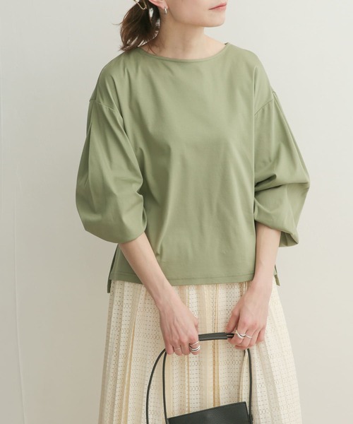 URBAN RESEARCH DOORS（アーバンリサーチドアーズ）の「タックスリーブボートネック（Tシャツ/カットソー・レディース・ブラック/オフホワイト/ライトカーキ・1）」の6枚目の写真