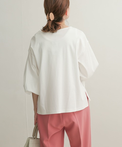 URBAN RESEARCH DOORS（アーバンリサーチドアーズ）の「タックスリーブボートネック（Tシャツ/カットソー・レディース・ブラック/オフホワイト/ライトカーキ・1）」の19枚目の写真