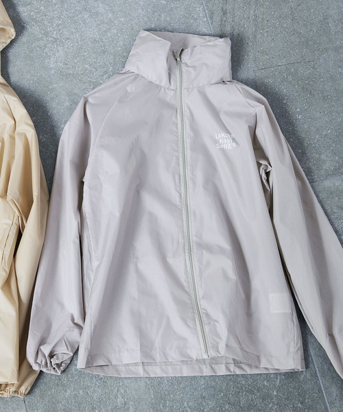LAKOLE（ラコレ）の「【撥水】ウィンドブレーカー / 260788（ナイロンジャケット・レディース・ベージュ/ブラック/グレー/ライトブルー・MEDIUM/LARGE）」の3枚目の写真