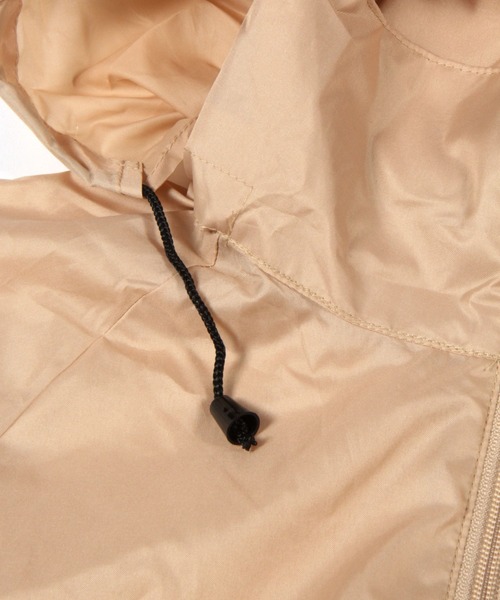 LAKOLE（ラコレ）の「【撥水】ウィンドブレーカー / 260788（ナイロンジャケット・レディース・ベージュ/ブラック/グレー/ライトブルー・MEDIUM/LARGE）」の18枚目の写真