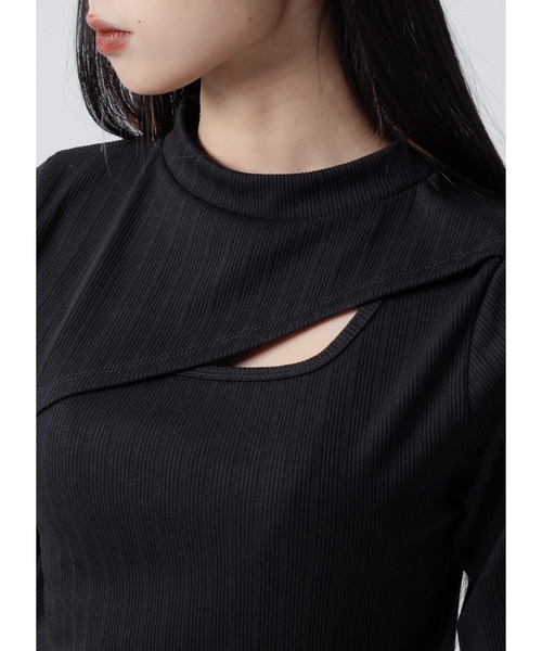 Adoon plain(アドーンプレーン)の「ネックスリットトップス(Tシャツ/カットソー・レディース・ブラック/ホワイト/ボルドー・FREE)」の21枚目の写真