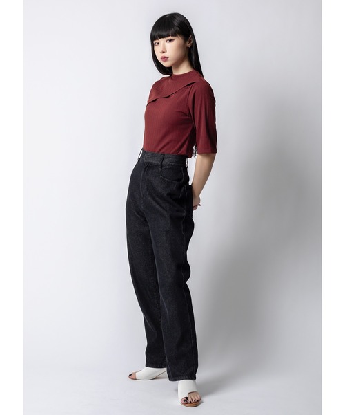 Adoon plain(アドーンプレーン)の「ネックスリットトップス(Tシャツ/カットソー・レディース・ブラック/ホワイト/ボルドー・FREE)」の19枚目の写真