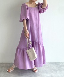 w closet（ダブルクローゼット）の「スクエアネックバルーン袖ティアードワンピース（ワンピース・レディース）」