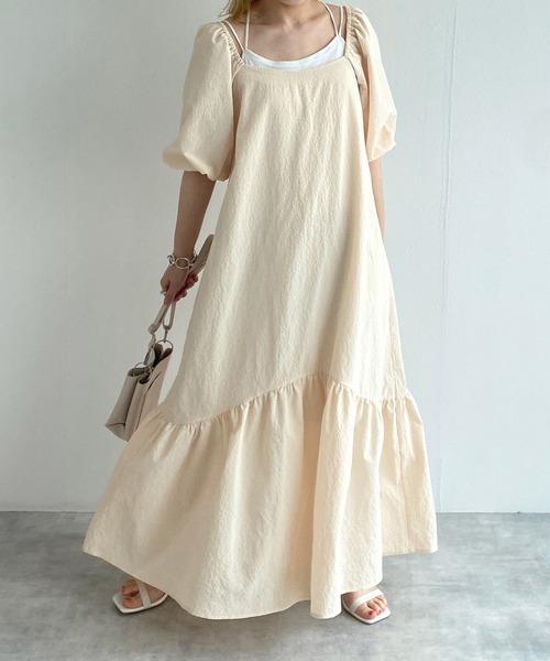 w closet(ダブルクローゼット)の「スクエアネックバルーン袖ティアードワンピース(ワンピース・レディース・ラベンダー/ライトベージュ・FREE)」の19枚目の写真