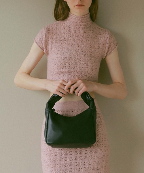 EFOLE(エフォル)の「【EFOLE】ツイストハンドル ミニバッグ(ハンドバッグ・レディース・ホワイト/ブラック・FREE)」の4枚目の写真