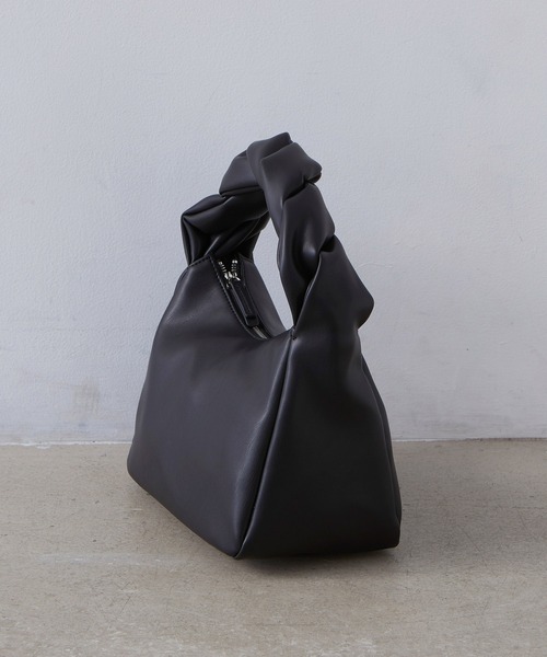 EFOLE(エフォル)の「【EFOLE】ツイストハンドル ミニバッグ(ハンドバッグ・レディース・ホワイト/ブラック・FREE)」の6枚目の写真