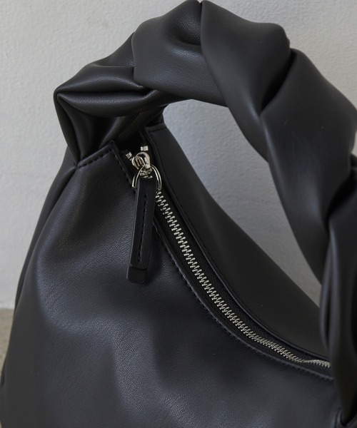 EFOLE(エフォル)の「【EFOLE】ツイストハンドル ミニバッグ(ハンドバッグ・レディース・ホワイト/ブラック・FREE)」の8枚目の写真