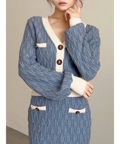 RESEXXY(リゼクシー)の「バイカラーニットカーディガン【セットアップ着用可能】(カーディガン/ボレロ・レディース・ブラック/オフホワイト/ピンク/ブルー・FREE)」の4枚目の写真