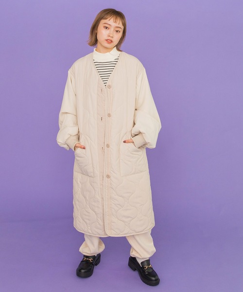 w closet（ダブルクローゼット）の「ひょうたんキルティングコート（ミリタリージャケット・レディース・ライトカーキ/アイボリー/ブラック・FREE）」の4枚目の写真