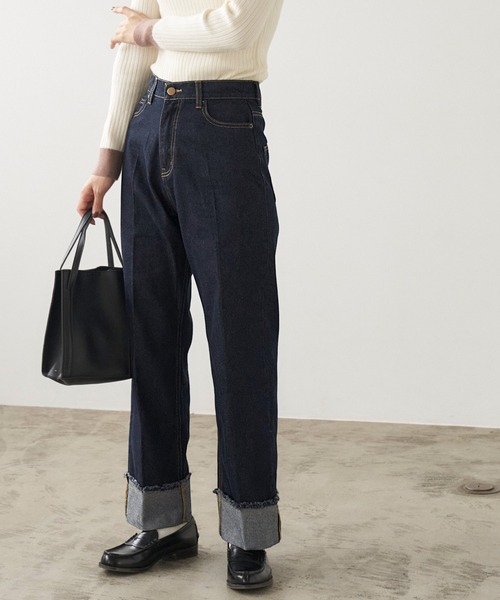 Chaco closet(チャコ クローゼット)の「ターンバックセンタープレスストレートデニムパンツ(デニムパンツ・レディース・ブラック/インディゴブルー/ブルー/チャコール・S/M/L)」の7枚目の写真