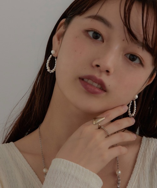 niana(ニアナ)の「パールパーティーピアス(ピアス(両耳用)・レディース・オフホワイト・FREE)」の11枚目の写真