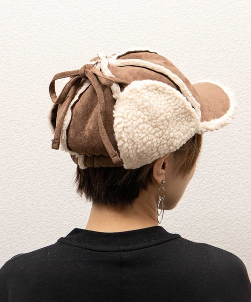 ALTROSE（アルトローズ）の「キャップ [ムートン風フライト]（キャップ・レディース・ブラック/ベージュ/ブラウン/キャメル・FREE）」の21枚目の写真