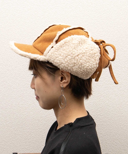 ALTROSE（アルトローズ）の「キャップ [ムートン風フライト]（キャップ・レディース・ブラック/ベージュ/ブラウン/キャメル・FREE）」の20枚目の写真