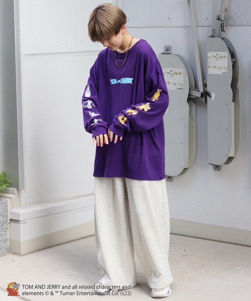 Tom&Jerry(トムアンドジェリー)の「【TOM&JERRY / トムとジェリー】バックプリント / 袖プリント ビッグシルエットロゴロンT(Tシャツ/カットソー・メンズ・グリーン/ホワイト系その他/パープル系その他/ブラック/ホワイト/グレー系その他・L/M)」の14枚目の写真