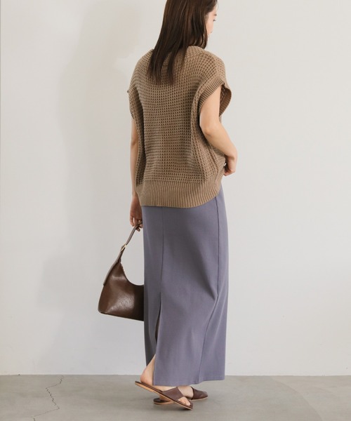 select MOCA(セレクトモカ)の「ワッフル編みVネックニットベスト(ベスト・レディース・アイボリー/ブラック/ライトブラウン・FREE)」の17枚目の写真