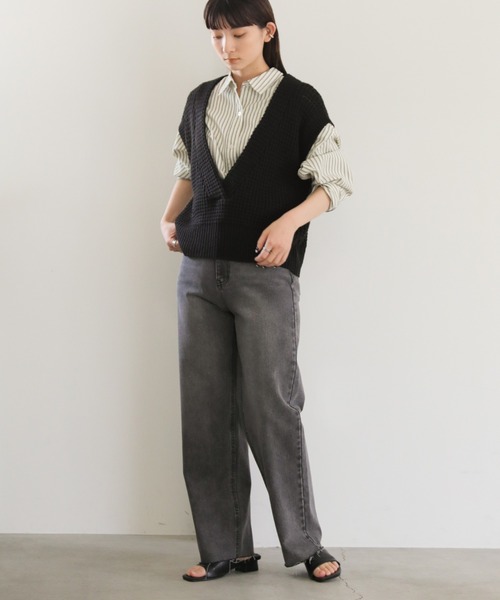 select MOCA(セレクトモカ)の「ワッフル編みVネックニットベスト(ベスト・レディース・アイボリー/ブラック/ライトブラウン・FREE)」の22枚目の写真