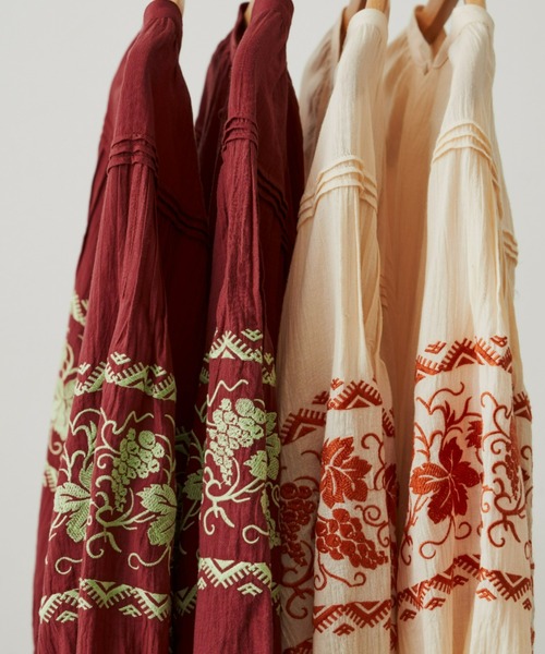 Unitage（ユニテージ）の「ぶどう刺繍ワンピース（ワンピース・レディース・ボルドー/ベージュ・FREE）」の10枚目の写真