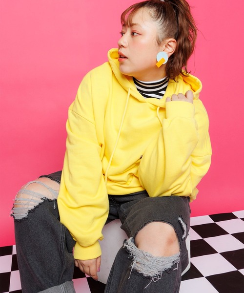 PUNYUS（プニュズ）の「VACATIONパーカー（パーカー・レディース・ブラック/イエロー/杢グレー・3/4）」の7枚目の写真