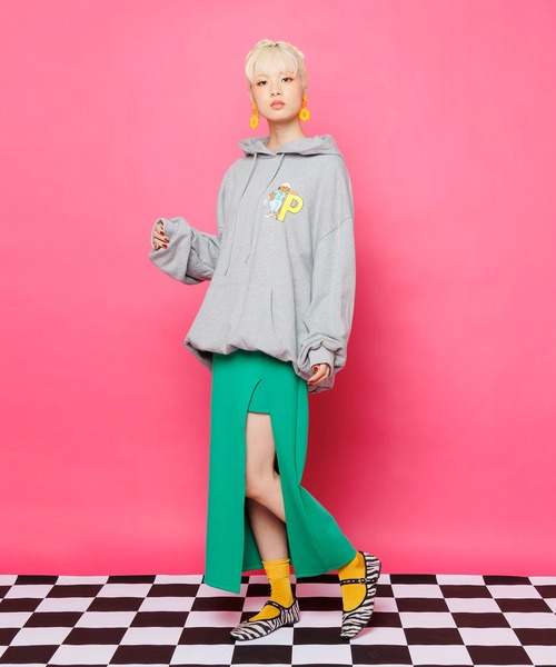 PUNYUS（プニュズ）の「VACATIONパーカー（パーカー・レディース・ブラック/イエロー/杢グレー・3/4）」の8枚目の写真