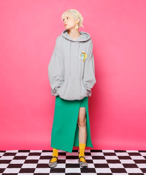 PUNYUS（プニュズ）の「VACATIONパーカー（パーカー・レディース・ブラック/イエロー/杢グレー・3/4）」の9枚目の写真