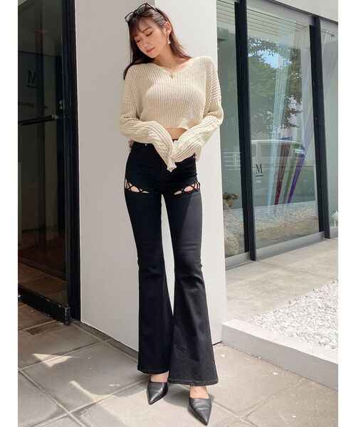 GYDA（ジェイダ）の「Vネックショートブリーチニットトップス（ニット/セーター・レディース・ライトブルー/ベージュ/ピンク・FREE）」の13枚目の写真