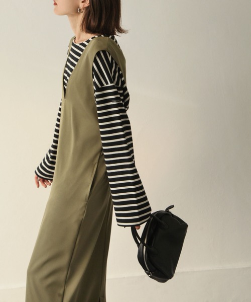 Chillfar（チルファー）の「深ネックロングワンピース（ワンピース・レディース・ダークブラウン/アイボリー/カーキ/ブラック/グレー・MEDIUM/LARGE）」の11枚目の写真