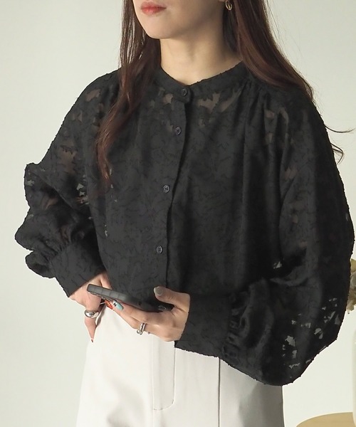 Riberry（リベリー）の「花柄シアージャガードブラウス（シャツ/ブラウス・レディース・ブラック/アイボリー・FREE）」の2枚目の写真
