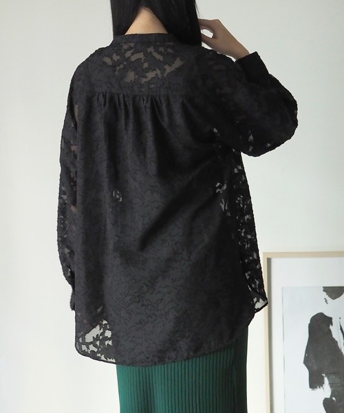 Riberry（リベリー）の「花柄シアージャガードブラウス（シャツ/ブラウス・レディース・ブラック/アイボリー・FREE）」の4枚目の写真