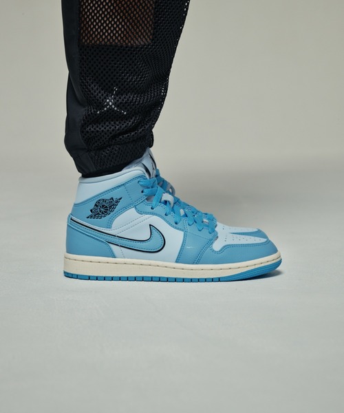 JORDAN BRAND(ジョーダンブランド)の「エア ジョーダン 1 Mid SE ウィメンズシューズ / Air Jordan 1 Mid SE Women's Shoes(スニーカー・レディース・ブルー系その他・22.5/24.5/26.5/24/26/25.5/23/25/23.5/22/28)」の15枚目の写真