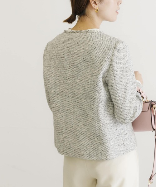 URBAN RESEARCH(アーバンリサーチ)の「ノーカラーフリンジツイードジャケット(ノーカラージャケット・レディース・オフホワイト/ネイビー・38/36)」の10枚目の写真