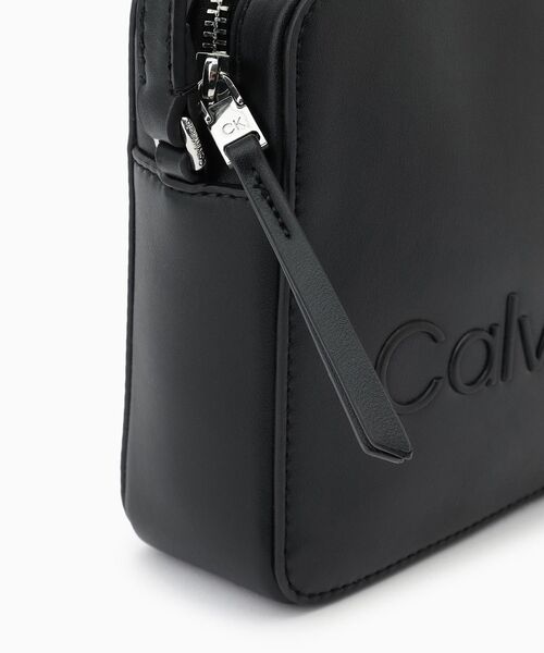 Calvin Klein(カルバン・クライン)の「CK セット カメラバッグ(ボディバッグ/ウエストポーチ・レディース・ブラック/イエロー・FREE)」の9枚目の写真