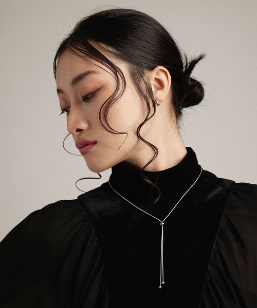 CENE（セネ）の「【CENE】セネ/ ドットロングネックレス（ネックレス・レディース・シルバー/ゴールド・FREE）」の2枚目の写真