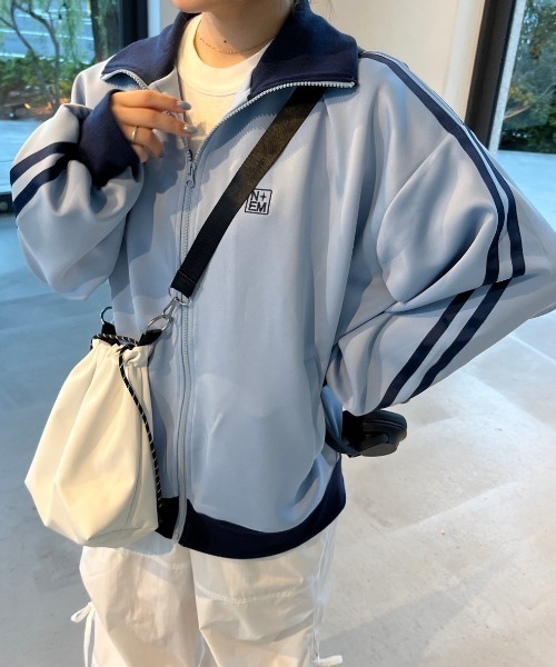 nemne store（ネンネストア）の「【低身長用サイズあり】ワンポイント刺繍トラックジャケット（スウェット・レディース・アイボリー/グリーン/ネイビー/ベージュ/ネイビー系/ピンク/ホワイト系その他/ライトブルー/グレー/ダークグリーン/レッド/ブラック・SMALL/MEDIUM/LARGE）」の22枚目の写真