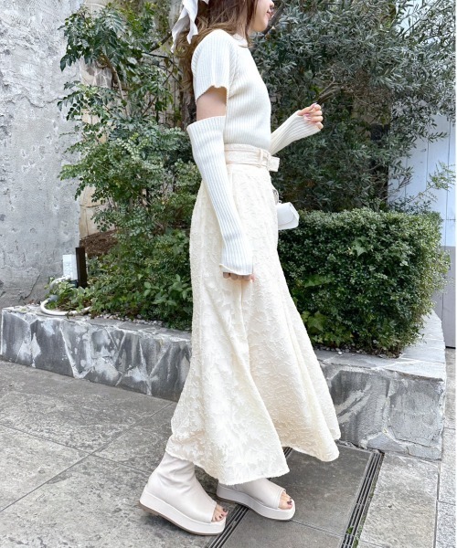 OLIVE des OLIVE（オリーブデオリーブ）の「【WEB限定カラー有】くるみバックルベルトフレアスカート（スカート・レディース・ブラック/アイボリー/イエロー/オフホワイト/サックスブルー・FREE）」の14枚目の写真