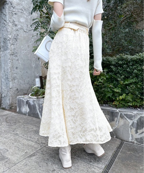 OLIVE des OLIVE（オリーブデオリーブ）の「【WEB限定カラー有】くるみバックルベルトフレアスカート（スカート・レディース・ブラック/アイボリー/イエロー/オフホワイト/サックスブルー・FREE）」の18枚目の写真