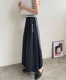 パール付きプリーツロングスカート