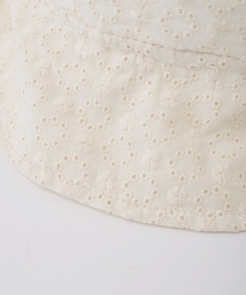 one after another NICE CLAUP（ワンアフターアナザーナイスクラップ）の「コットンレースバケットハット（ハット・レディース・ブラック/アイボリー・FREE）」の3枚目の写真