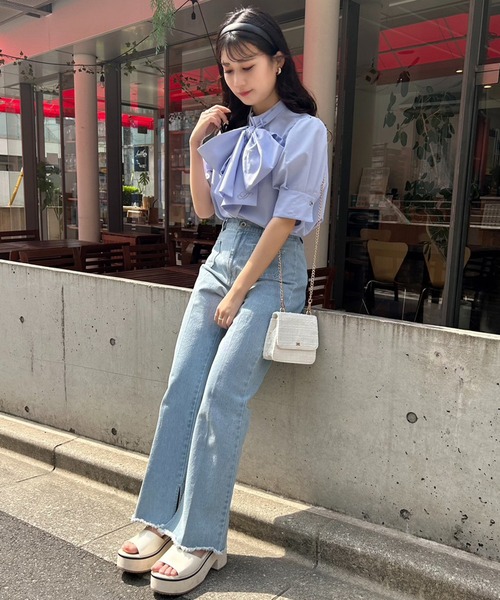 one after another NICE CLAUP(ワンアフターアナザーナイスクラップ)の「【WEB限定】N刺繍ボウタイブラウス(シャツ/ブラウス・レディース・ホワイト/ピンク系その他/サックスブルー・FREE)」の11枚目の写真