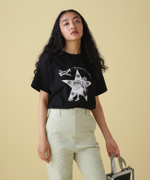 AVIREX（アヴィレックス）の「ONE COLOR PIN UP GIRL PRINT T-SHIRT/ ワンカラーピンナップガールプリントTシャツ（Tシャツ/カットソー・レディース・ブラック/オフホワイト・FREE）」の4枚目の写真