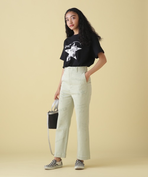 AVIREX（アヴィレックス）の「ONE COLOR PIN UP GIRL PRINT T-SHIRT/ ワンカラーピンナップガールプリントTシャツ（Tシャツ/カットソー・レディース・ブラック/オフホワイト・FREE）」の6枚目の写真