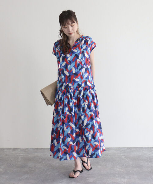 fredy emue(フレディエミュ)の「ブラッシュプリントワンピース(ワンピース・レディース・ブルー系その他/ホワイト系その他・38/36)」の15枚目の写真